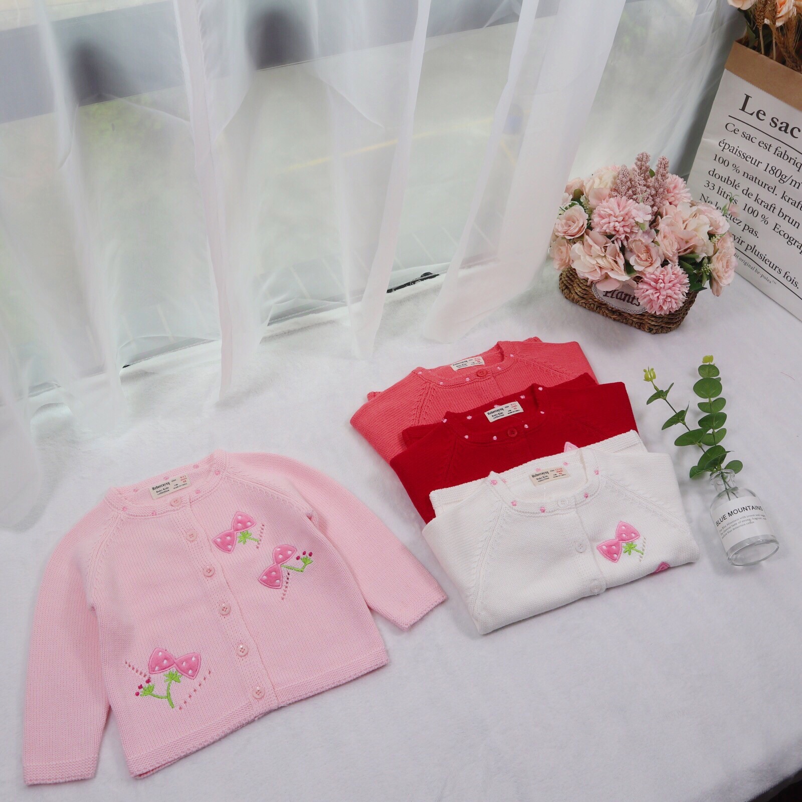 2021年春の新作子供用カーディガン韓国の女の子のベビーニット薄手のセータージャケット