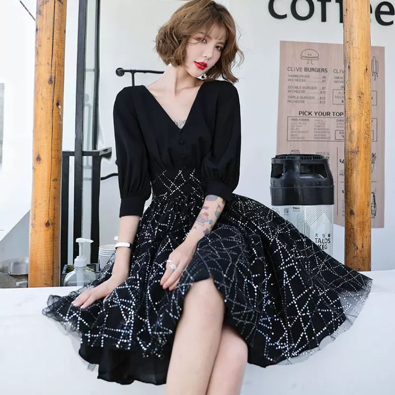 レディース ドレス パーティー ショート ワンピース 袖あり 5分袖 Vネック デコルテ 襟なし チュール ウエストマーク ハイウエスト キラキラ スパンコール 異素材MIX かわいい おしゃれ ガー