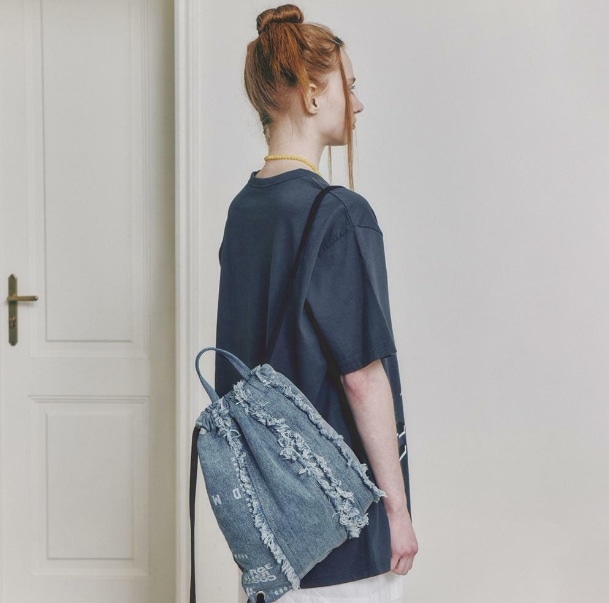 【MARGESHERWOOD】 FLAT DRAWSTRING BACKPACK : DENIM