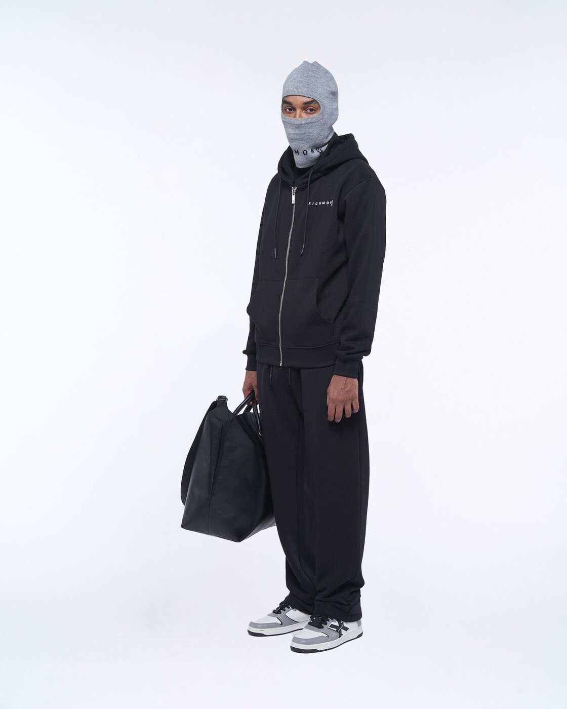 UMA24147FE-555 ブラック 秋冬2024 トレーナー メンズ ia