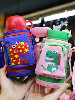 赤ちゃんの水筒は外出して携帯します可愛い子供の水筒ストローカップ保温漏れ防止幼稚園の小学生保温コップです