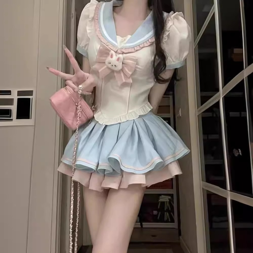 甘くてプレッピーなスタイルガーリーな蝶ネクタイのJK制服スリムフィット万能シャツカラーブロックのハイウエストチュールスカートのツーピースセット