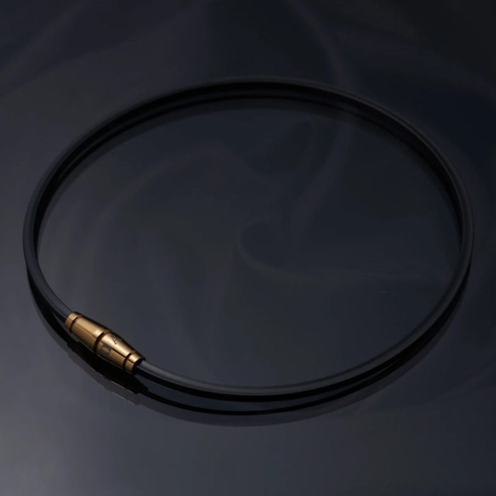 アングル AE02NBM アングル e. モデル 02 ネックレス（ゴールド・サイズ：M 45cm） AE02NBM