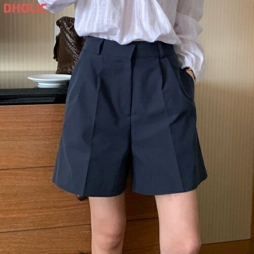 [メガ割りSALE]ツータック無地ショートパンツ