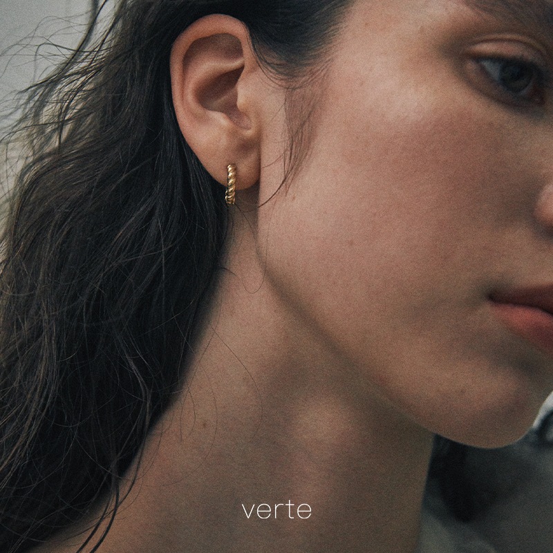 [925 silver] Deux.silver.195 / bout イヤリング (gold) 8,406円