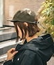 カーキグリーン