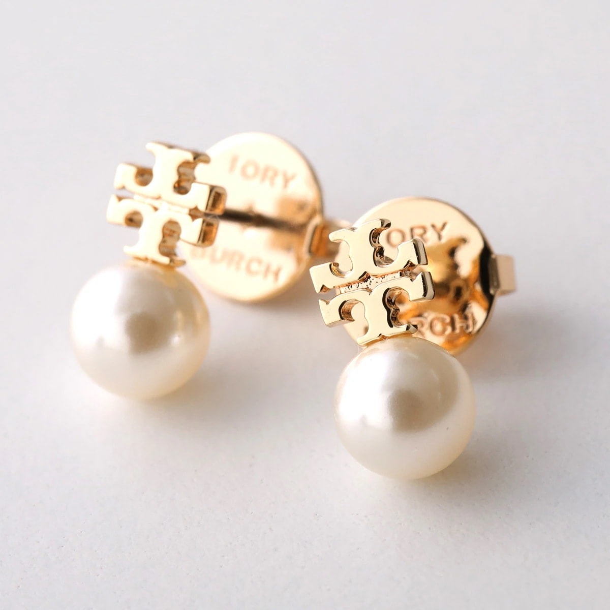 TORY BURCH トリーバーチ ピアス Pearl Stud 171100 レディース ダブルT ロゴ スタッド ガラスパール ニッケルフリー アクセサリー 137/TORY-GOLD 【mega 14,472円