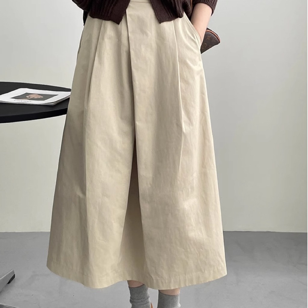 レディース スカート ボトムス ミディアム タックスカート タック タックプリーツ ポケット かわいい 大人可愛い シンプル カジュアル おしゃれ こなれ感 ラフ 個性的 存在感 ナチュラル