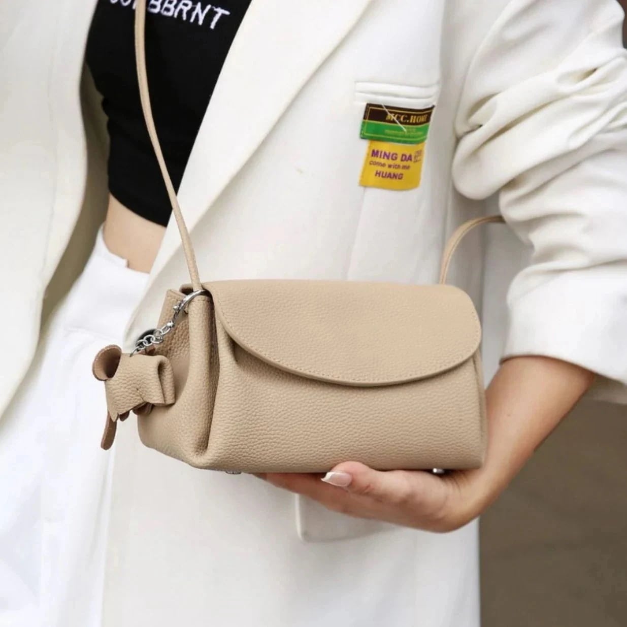 本革 韓国ファッション 韓国 バケツバッグ ショルダーバッグ レディース 2wayバッグ 斜めがけバッグ トートバ ッグ 大容量 バッグ 通勤 チャーム カバン バック 韓国ファッション