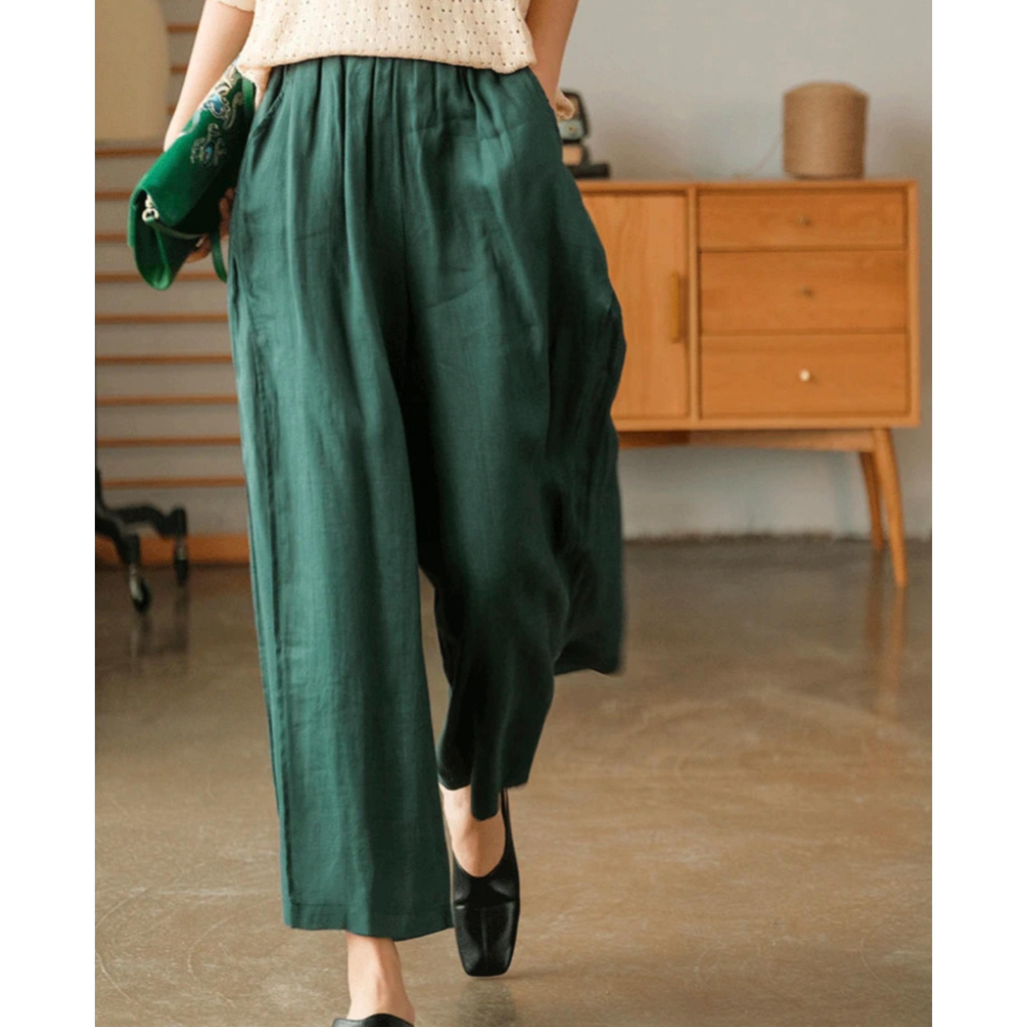 ボトムス パンツ ズボン ストレートパンツ カラーパンツ ゆったり ゆるパン ふんわり リラクシー リラックス ポケット付き ストレート Iライン きれいめ シンプル カジュアル 大人 大人カジュアル
