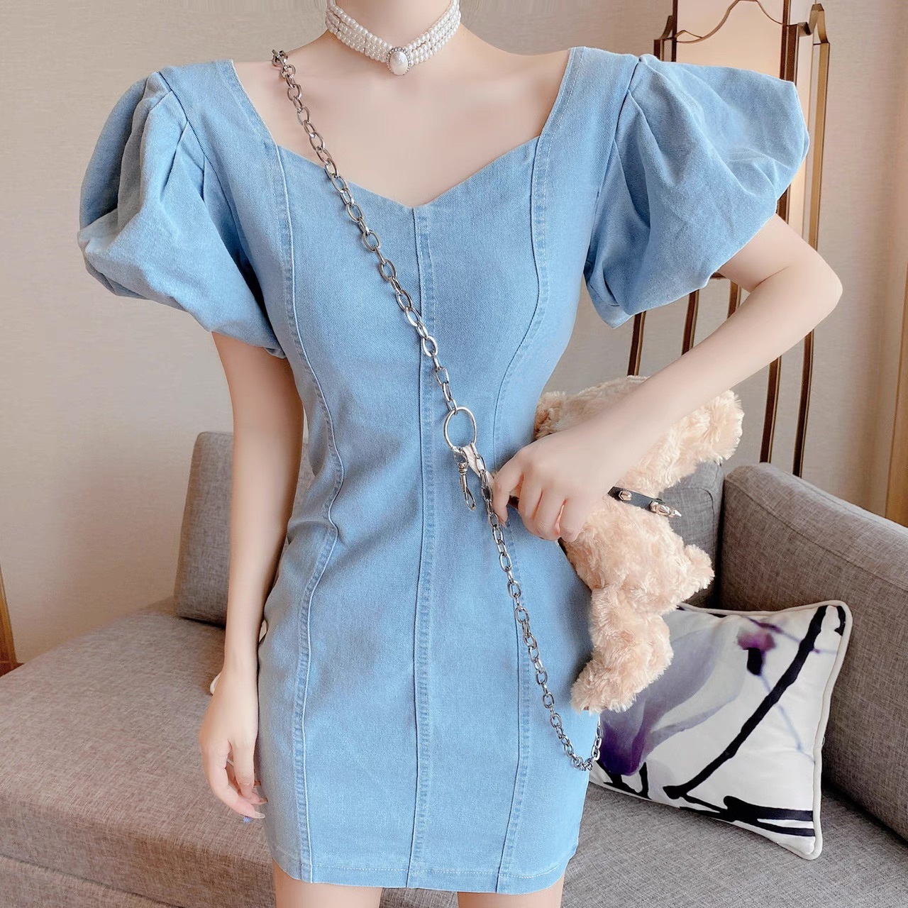 ワンピース レディース デニム ショート 膝上 半袖 ボリューム袖 パフスリーブ バルーン袖 タイト スリム 細身 Iライン フェミニン ストリート ブルーデニム かわいい 大人可愛い カジュアル