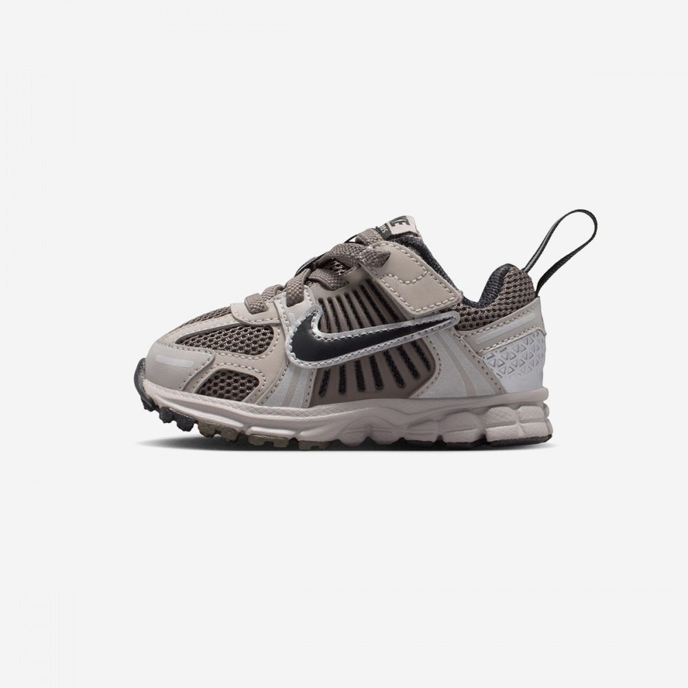 ナイキボメロ 5 ヴォイトドラー HF7000-010