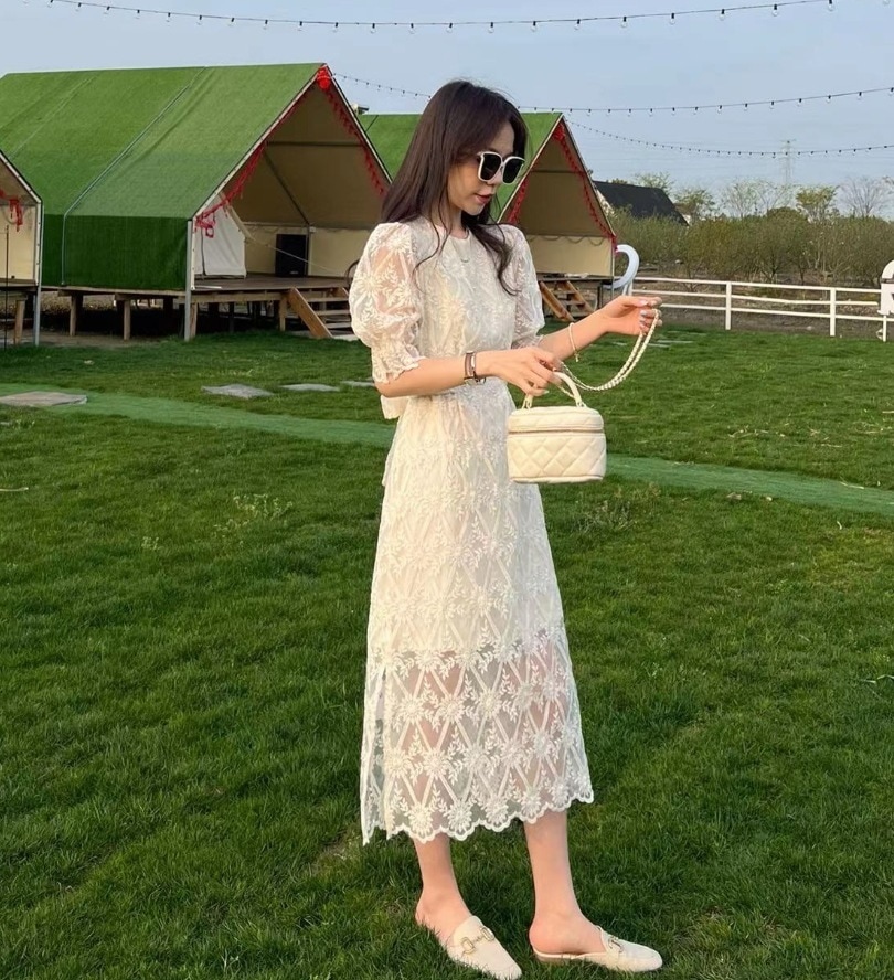 ワンピース デート レース モテアイテム フレアワンピース ミモレ丈 パフスリーブ 可愛い きれいめ 上品 おしゃれ かっこいい 可愛い ラブリー キュート ガーリー クール モード系