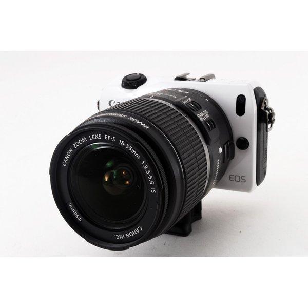 【中古】キヤノン Canon EOS M ホワイト レンズキット 美品 軽量コンパクト マウントアダプターストラップ付き