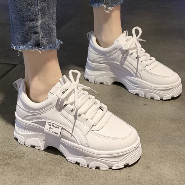 レディース スニーカー スポーツ ダッド 美脚 脚長 疲れにくい 歩きやすい かわいい 大人可愛い シンプル カジュアル おしゃれ かっこいい ラブリー スポーティー マニッシュ ボーイッシュ ラフ 5,382円