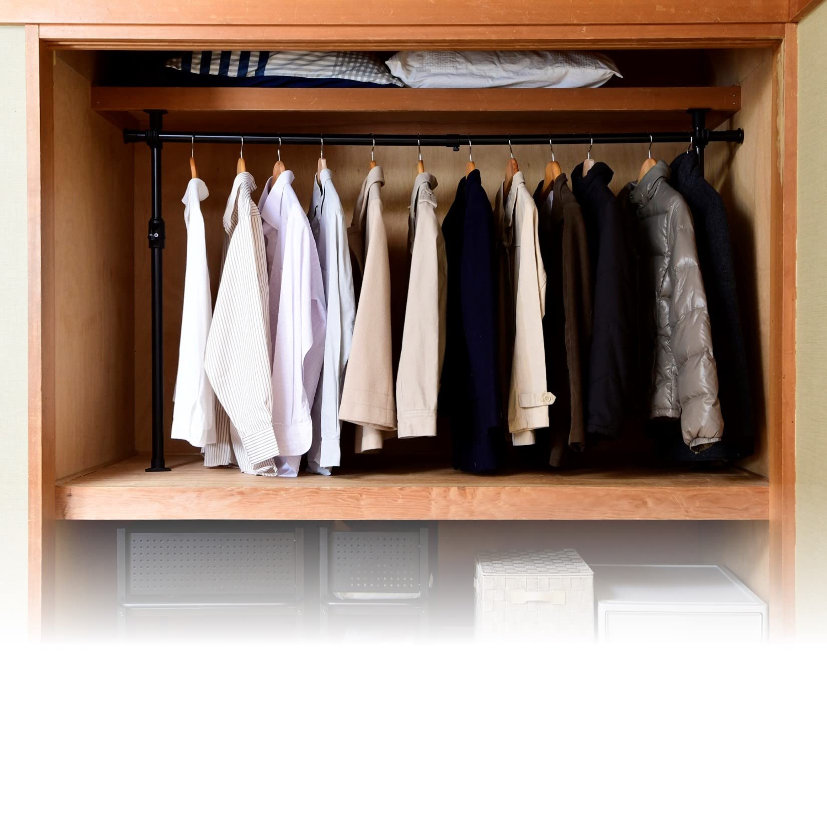 全国送料無料 山善(YAMAZEN) 突っ張り ハンガーラック 押し入れ クローゼット かんたん突っ張り(実用新案取得済) 幅97.5-166×奥行9.5×高さ80-207cm 衣類 収納 ブラック