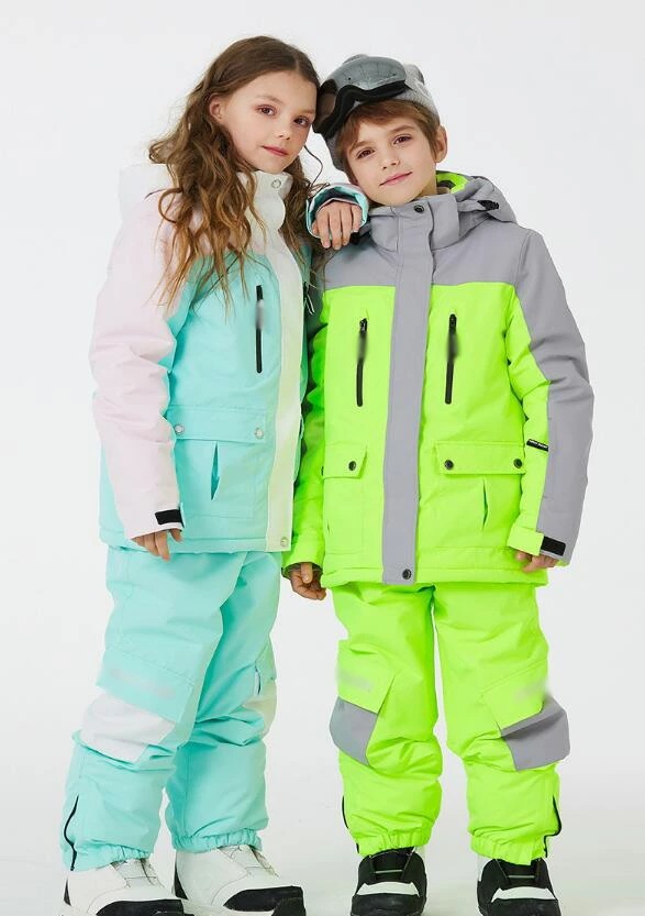 新作スキーウエア 暖かい スノーウェア キッズスキーウェア 子ども ボードウェア 男の子 女の子 スキー ウェア 雪遊び 可愛い スノボウェア 防水 ジュニア 2点セット ジャケット パンツ キッズ