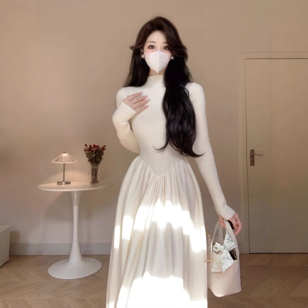 【1つ買うと10つ無料】セミックニットドレスボトムセータースカートの後ろに薄いウエストを持つ女性の秋と冬の小さな男性