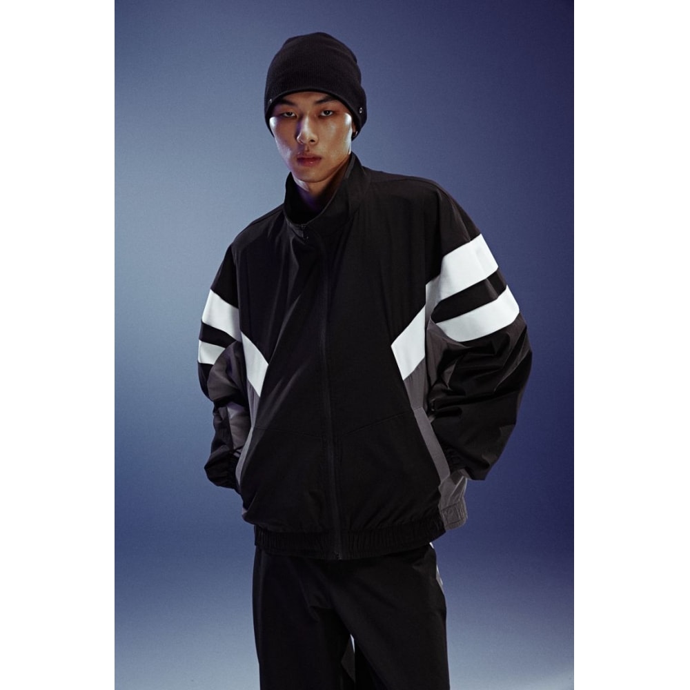 H&M ルーズフィットジャケットブラック