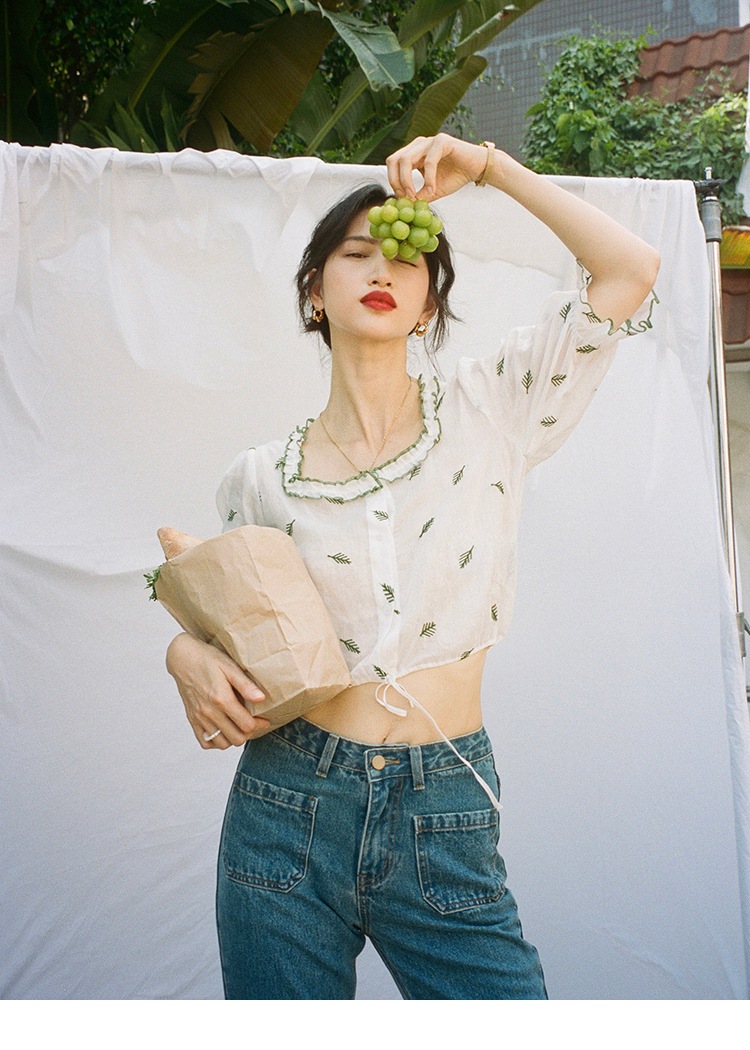 半袖 刺繍 ネクタイ スクエアカラー パフスリーブ 半袖 シャツ レディース 夏 フレンチ レトロ トップス ホワイト S M L トップス かわいい 大人可愛い きれいめ シンプル カジュアル 大人