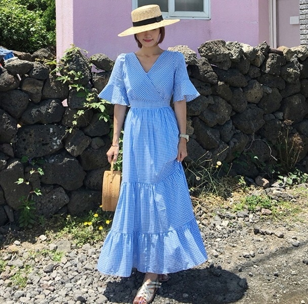 ワンピース ロング丈 フレアスリーブ Vネック フレア デザイン 美ライン ティアード エアリー カラバリ スタイルアップ ロマンチック リラックス かわいい 大人可愛い きれいめ シンプル
