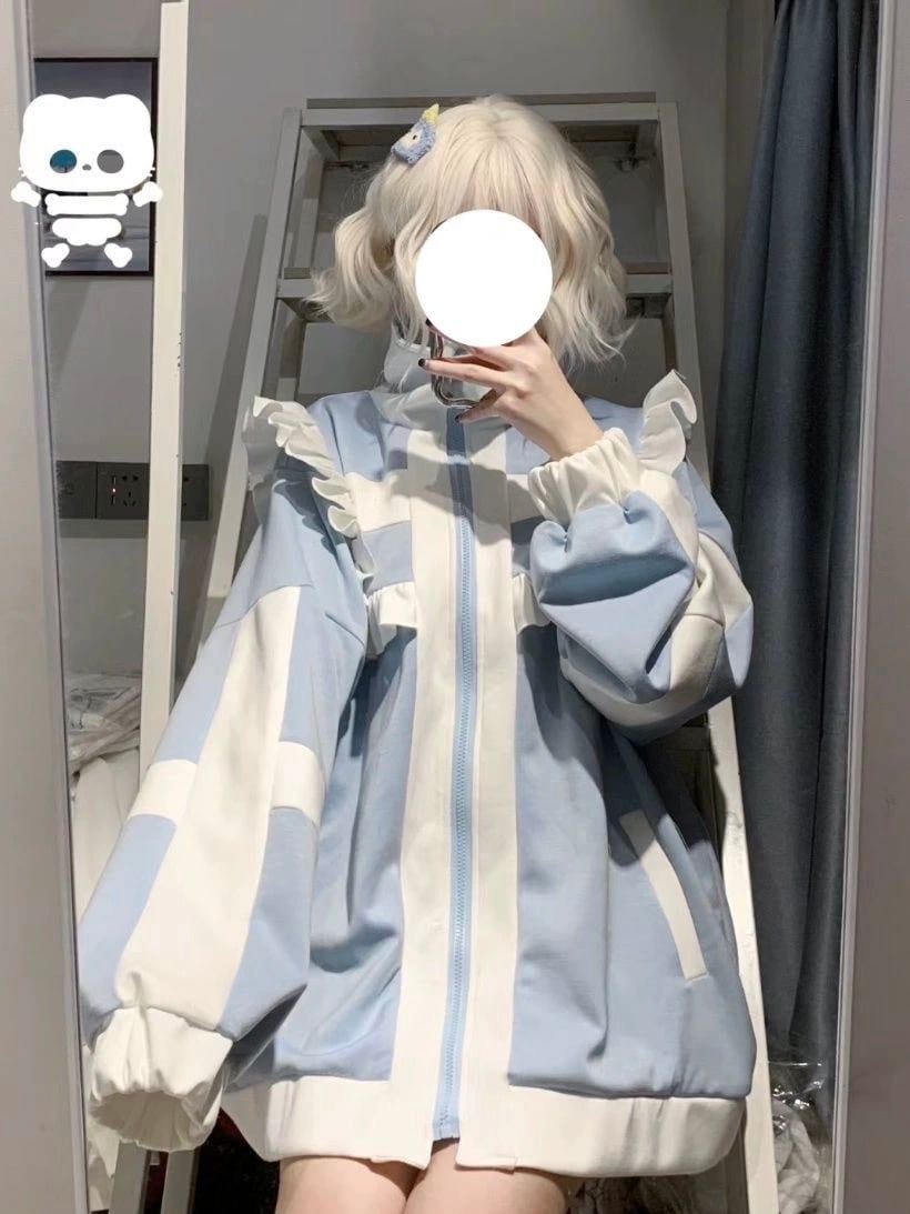 天使界隈　十字架　ジャージ　トップス　サブカル　水色界隈　 地雷系　推し活　パーカー　コスプレ　サイバー　病み可愛い　量産型　ロリータ　ファッション　原宿系　原宿　ホワイト　パステル　ブルー　水色　白