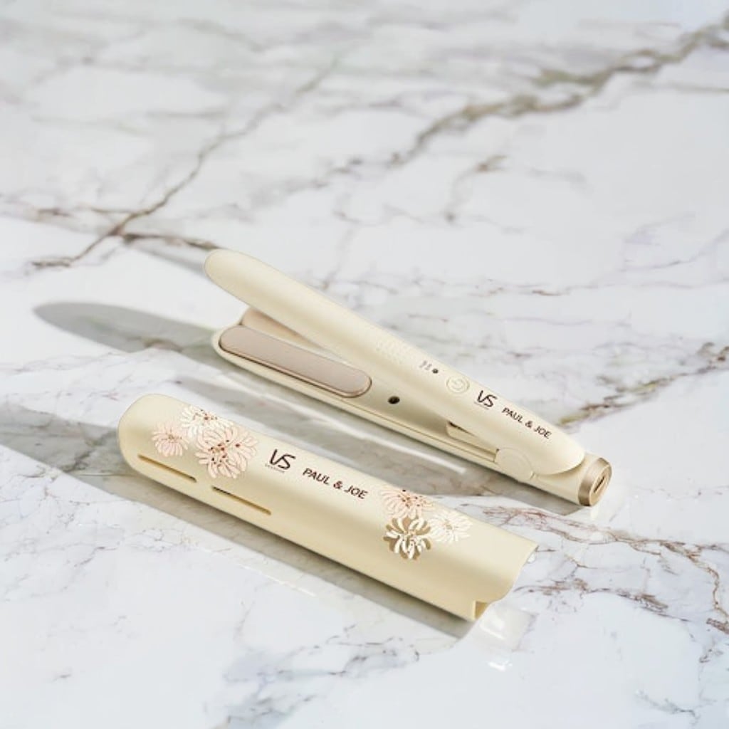 ヴィダルサスーン ヘアアイロン モバイルストレートアイロン ポール&ジョー コラボ USB給電式 海外対応 2段階温度調節 ポーチ付き ベージュ VSI-1035/CJ