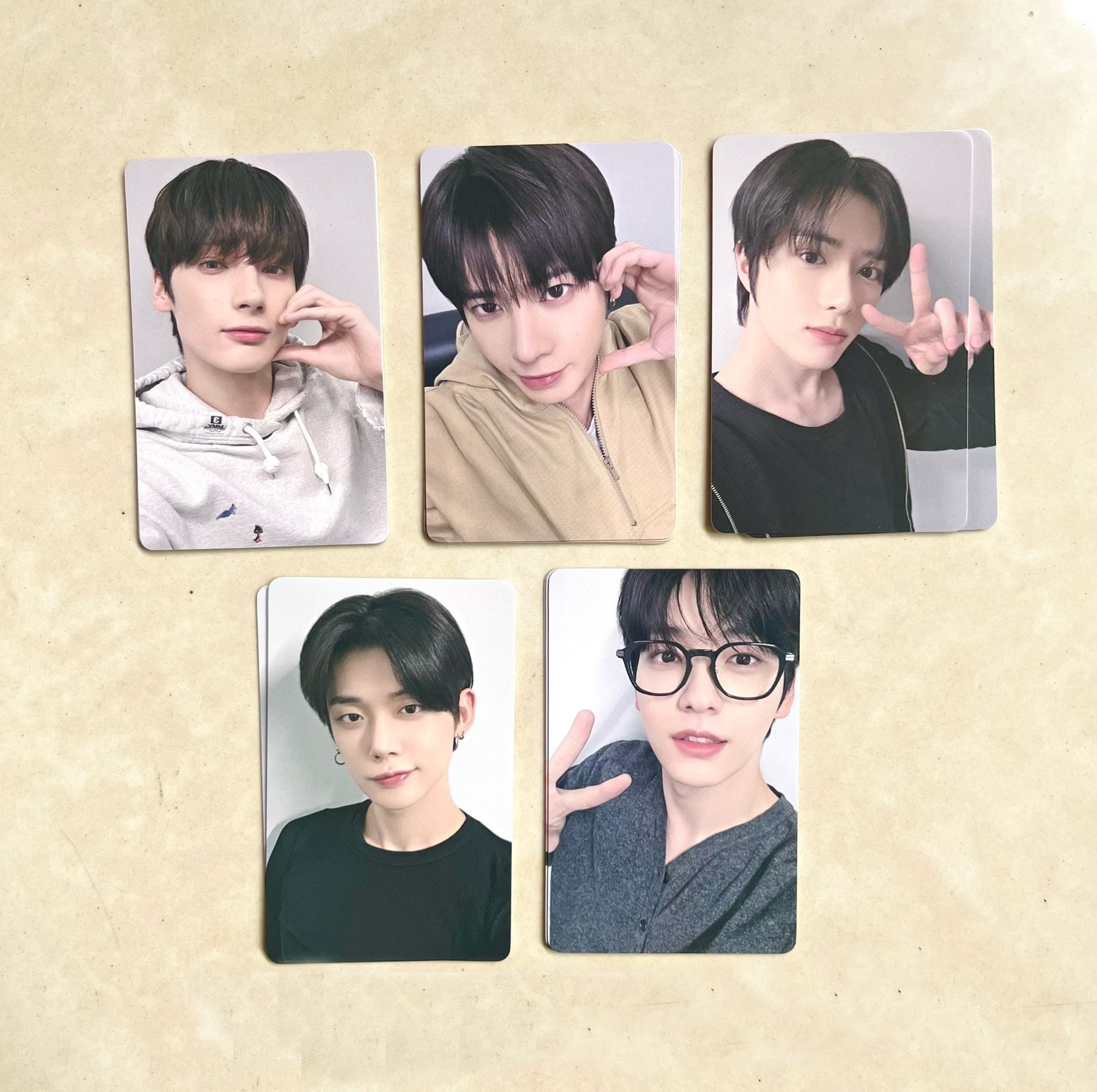 公式品 TXT 公式グッズ yzy yzy2.0 正规四 サイズ会 特典トレカ 写真 全員5枚セット