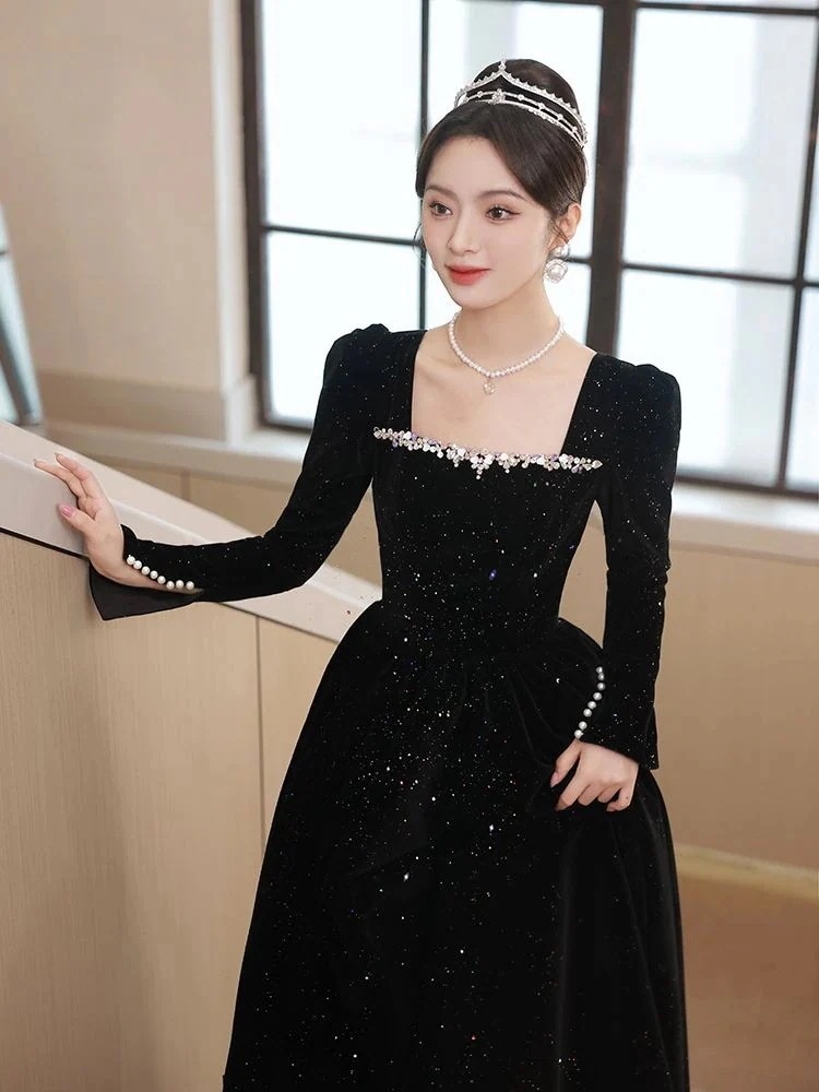 黒い長袖イブニングドレス女性2023新型ベルベットフレンチ軽贅沢小人数ハイエンド感芸考スカート