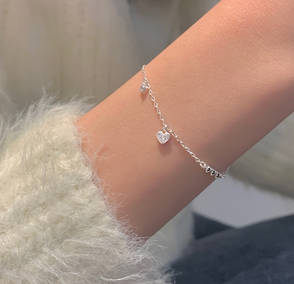 冷たい風の個性的なブレスレットinsハンドアクセサリー 新作 バングル