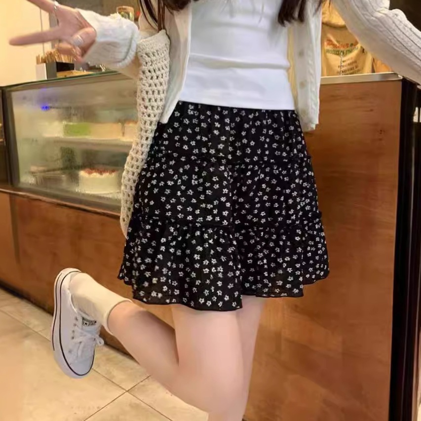 【1つ買うと10つ無料】夏の女性のための黒い花柄の短いスカートスカート薄いハイウエスト ラインスリムとクールなケーキスカート小さなスカート