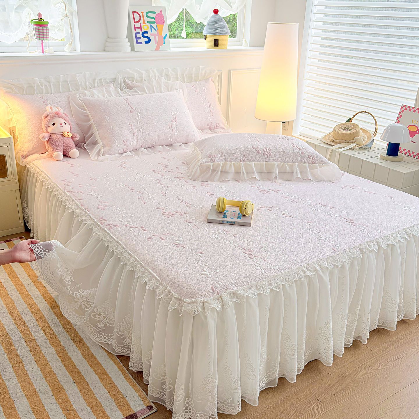 プリンセス風夏用アイスシルク涼感マットベッドスカート3点セット夏用洗濯機洗い可能家庭用滑り止めエアコンマット折りたたみマット