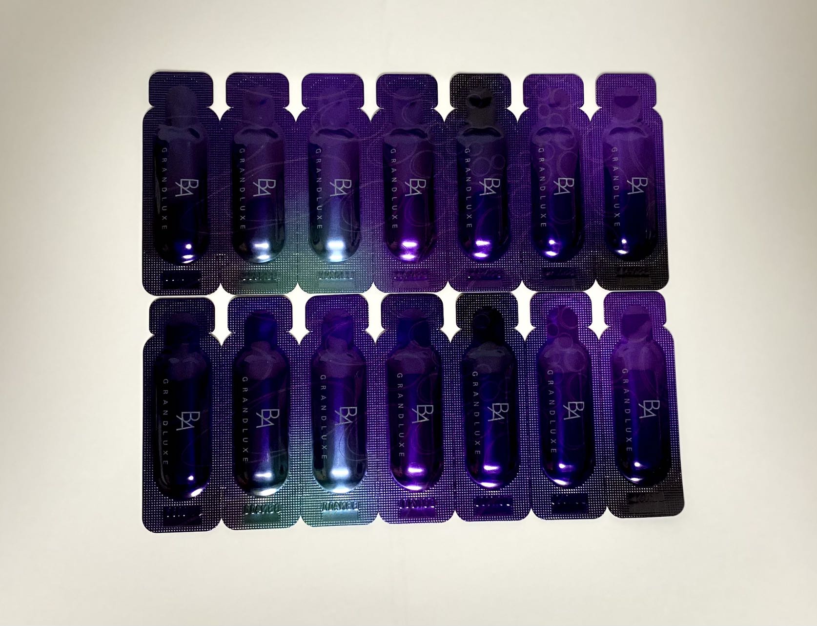 数量限定！ポーラ POLA B.A グランラグゼIII 0.6ｇ14パック