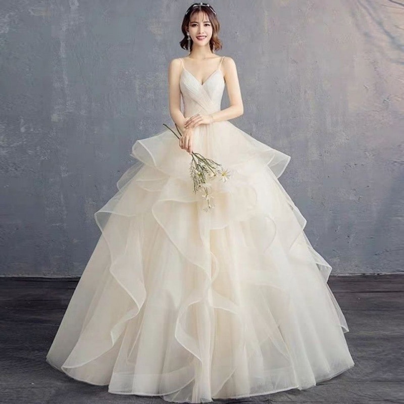 ライトウェディングドレスメインウェディングドレス女性2025花嫁結婚式サスペンダーvネックチュチュスカートスリムとロングテール