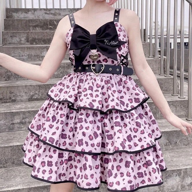 Qoo10] ロリータリトルミルクヒョウヒョウ柄3層ケ : レディース服