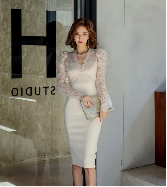 ドレス ワンピース ワンピ ミディアム丈 半端丈 膝丈 ひざ丈 タイト 細身 バックスリット スリット 袖あり長袖 Vネック 花柄 フラワー レース 異素材MIX 切り替えデザイン ドッキング