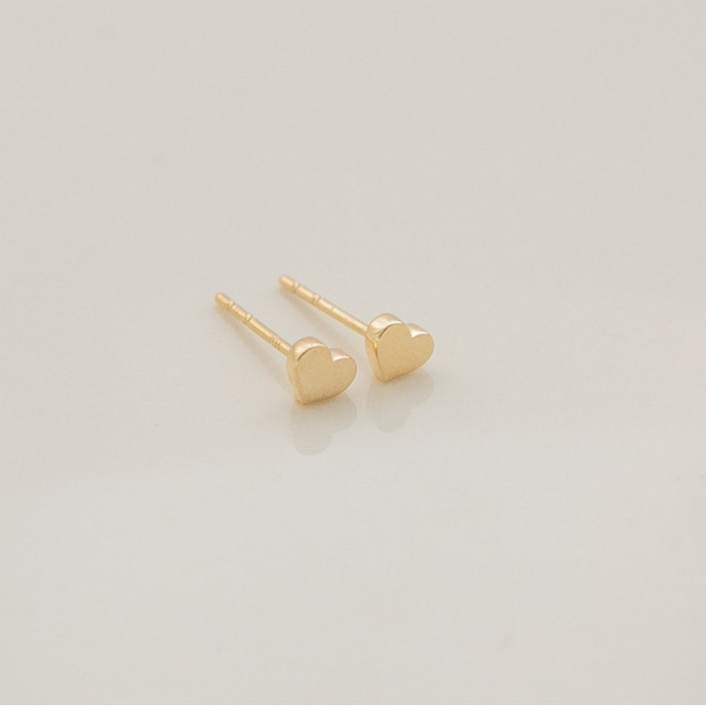 LUNNE 14k デイリーハートピアス 14k ゴールド #ES17