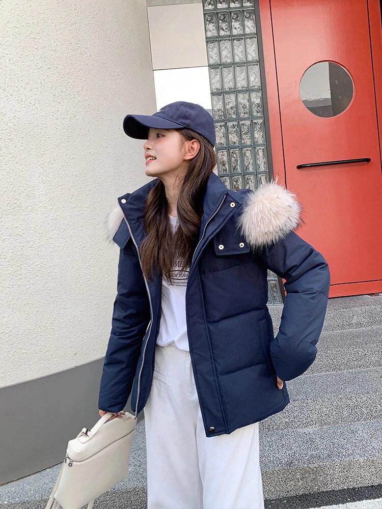 超目玉セール2026年 小柄な方へ 新作ウエストシェイプダウンジャケット 女性用 ショート丈 ホワイト スリムフィット 取り外し可能なファー付き