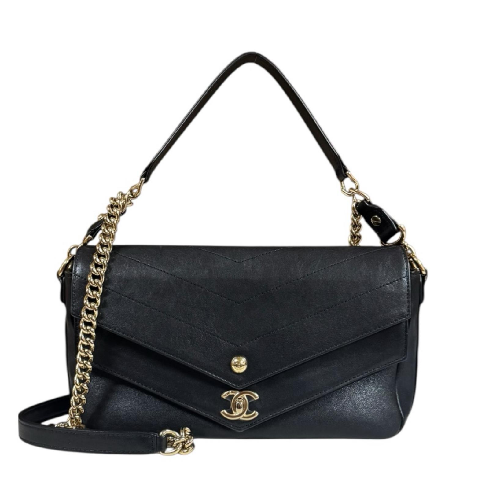 シャネル Vステッチ ショルダーバッグ レザー A57470 ブラック CHANEL 中古