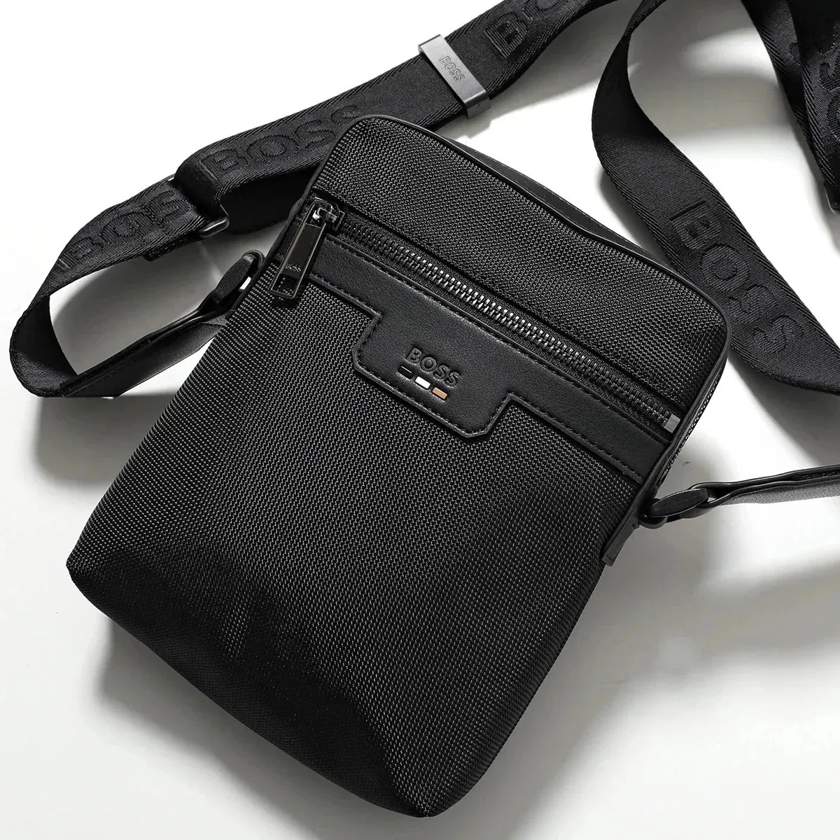 HUGO BOSS ヒューゴボス ショルダーバッグ RAY_N_NS ZIP レイ 50536169 メンズ クロスボディ ロゴ 鞄 001