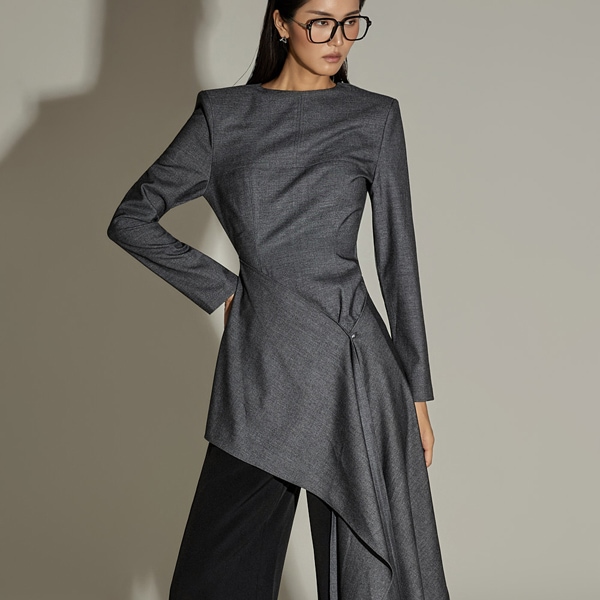 B9194 ドレープ パッド ブラウス