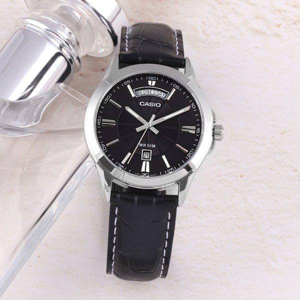 MTP-1381L-1A クラシック ラウンド デイデイト スーツ メンズ レザー 腕時計 d