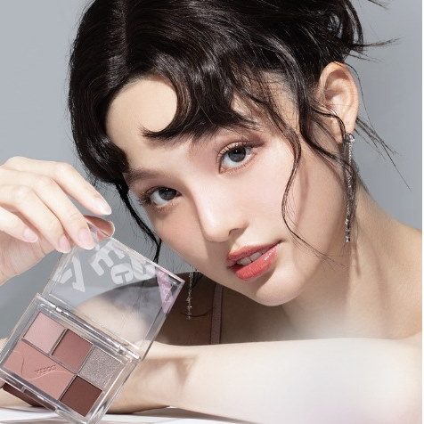 Qoo10] VEECCI ヴィーチ5色アイシャドウパレット