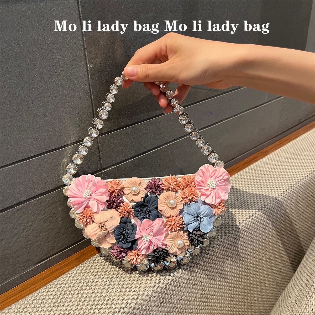 新作ヴィンテージ立体フラワーダイヤモンド込み半月円形手提げバッグ レディースチャイナドレスパールバッグ アームバッグ