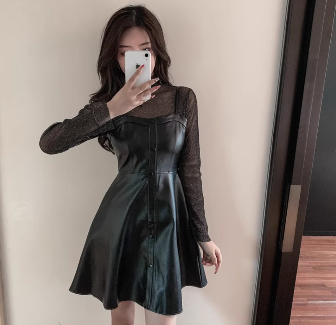 ワンピース フレア レディース ショートスカート ミニ ショート 膝丈 フレア タイト スリム 細身 Aライン フェミニン かわいい 大人可愛い きれいめ シンプル 上品 おしゃれ ガーリー 個性的