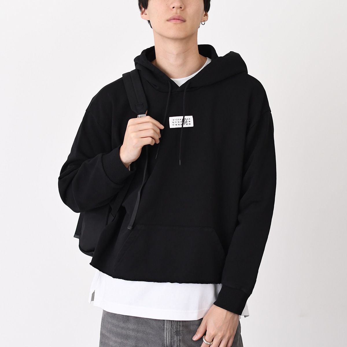 メゾン マルジェラ スウェット フーディー S52GU0234 M25025 メンズ ユニセックス ブラック ロゴ 長袖 カジュアル