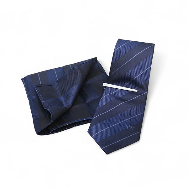 ネクタイ＆チーフ＆タイバー 3点セット DW02800005 NAVY