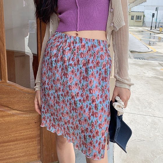 花柄スカート スカート ボトムス 膝丈 ひざ丈 フレア ハイウエスト ウエストゴム かわいい 大人可愛い きれいめ シンプル カジュアル 大人 上品 おしゃれ お洒落 大人可愛い 大人女子 こなれ感