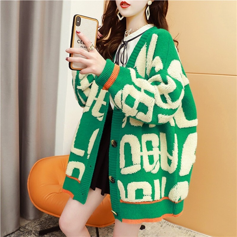 英字カーディガン トップス カーディガン 袖あり 長袖 Vネック 前開き かわいい 大人可愛い きれいめ シンプル カジュアル 大人 上品 おしゃれ お洒落 大人可愛い 大人女子 こなれ感 ラフ