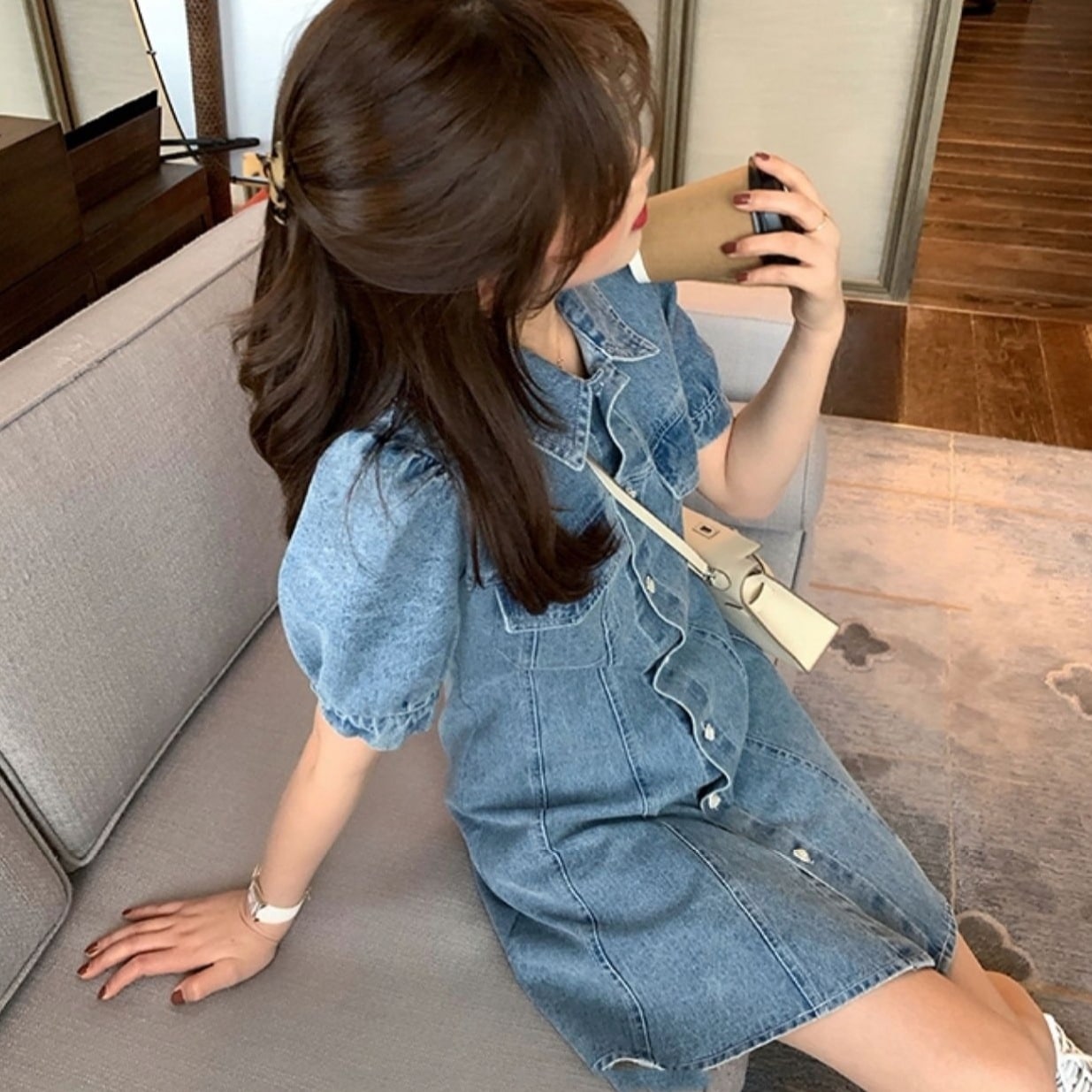 レトロ デニム ワンピース ミニ丈 膝上 フレア 膝丈 胸ポケ 襟付き ボタン こなれ感 前あき ガーリー 袖あり 半袖 かわいい 大人可愛い おしゃれ フェミニン 大人女子 ラブリー 個性的 存在感